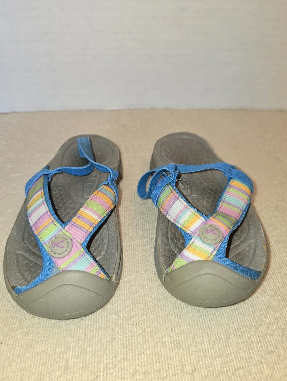 Keen Waimea Flip Flop Kids Multicolor Striped Sandals with Blue Trim size 10